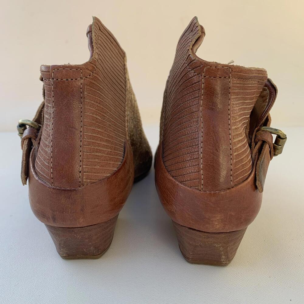 A.S.98 Metallic Gold Leather Open-Toe Sandals - Picture 7 of 11